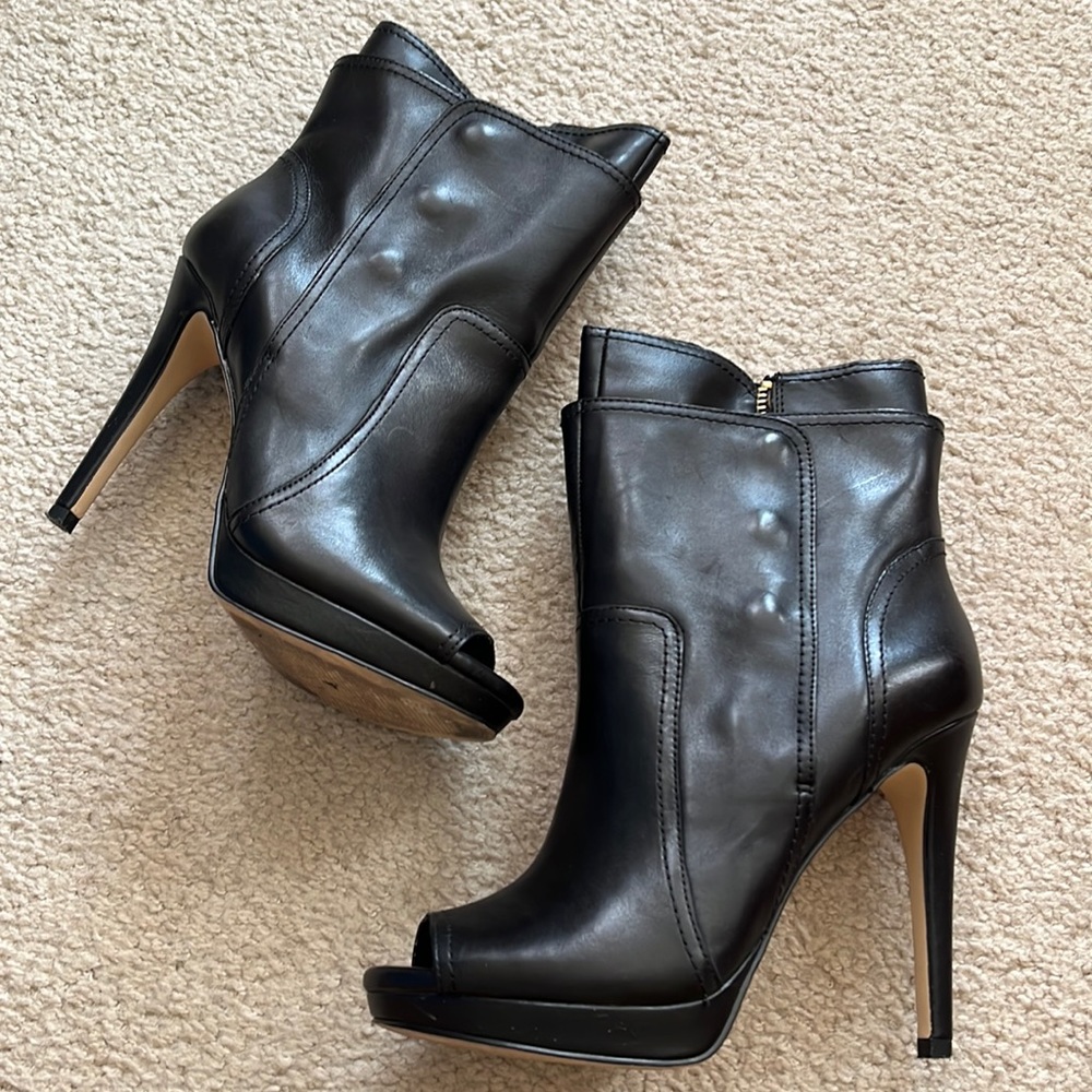 Bcbgeneration Peep Toe Leather Platform Booties 6… - image 1